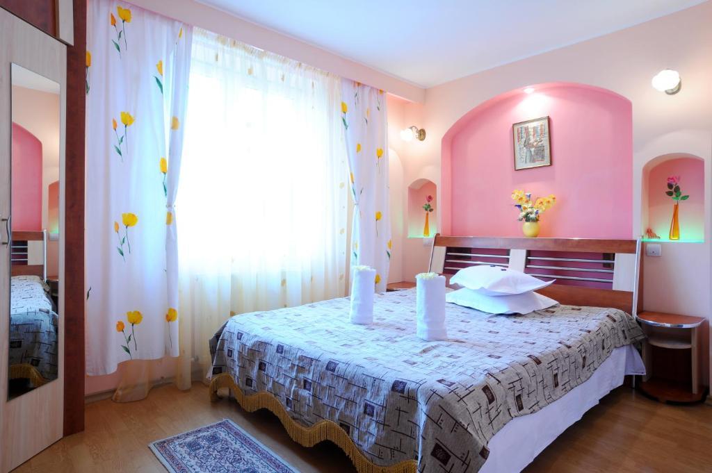 Miraj Hotel Azuga Quarto foto