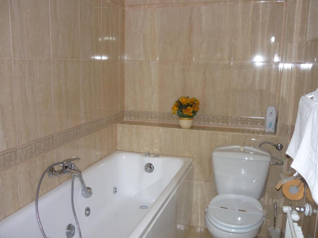 Miraj Hotel Azuga Quarto foto